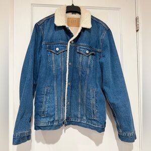 GAP Men's Denim Jacket with Cream Sherpa Collar